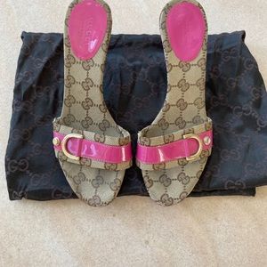 Ladies 7.5 Gucci monogram slides with dust bags.